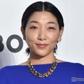 安藤サクラ、圧巻のヘルシー美脚に視線集中「憧れのスタイル」「引き締まってる」 画像