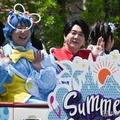 【Mrs. GREEN APPLE×ディズニー】日本人アーティスト初アトラクションコラボ びしょ濡れパレード・限定グッズ…夢の国が“ミセスまみれ” 画像