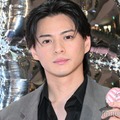Number_i平野紫耀、セクシーなチークメイク姿で表参道ヒルズ登場 笑顔でファンサービスも【会見レポ】 画像
