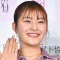 村上佳菜子、ビキニ姿披露 ベトナム一人旅ショットに「行動力がすごい」「スタイル抜群」と反響 画像