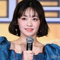 吉柳咲良、真っ赤なノースリーブコーデに「着こなしおしゃれ」「かっこいい」の声 画像