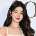 IVEウォニョン、ぱっつん前髪で雰囲気一変 顔パック中の貴重写真も公開 画像