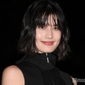 橋本愛、顔ピアス＆ギャルメイク姿「ギャップ反則」「最強に可愛い」と絶賛の声 画像