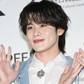 「君がトクベツ」DXTEEN大久保波留、幼少期ショットにファン歓喜「天才アイドル」「えくぼは健在」 画像