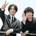 キンプリ高橋海人＆中村倫也、赤坂にサプライズ登場 道行く人と交流楽しむ【DOPE 麻薬取締部特捜課】 画像