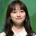 影山優佳、キャミトップスで肌見せ 母との食事ショットに「透明感すごい」「儚い」の声 画像