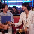 「愛の、がっこう。」初回 Snow Manラウール、木村文乃への“不意打ち”おでこキスが悶絶級「心臓が持たない」「恋に落ちる」 画像