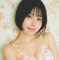 声優・礒部花凜、ビキニ姿で美谷間披露「週プレ」初表紙 画像