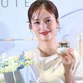 「クレ・ド・ポー ボーテ POPUPイベント」フォトコールに登壇した谷まりあ（C）モデルプレス