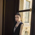北川景子、ミキモトのハイジュエリーを纏ったシックな装いで魅せる！パリで過ごす優雅なひととき 画像