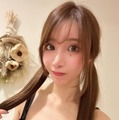 「BreakingDown」注目美女・海里、競輪場での大胆肌見せルック披露「バンク内は40度あったみたい」 画像
