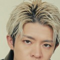Number_i岸優太「Numero TOKYO」カバー初登場 “日常と非日常”にクローズアップ 画像