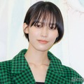 南沙良、ほっそりウエスト際立つ夏コーデ披露「スタイル抜群」「綺麗に引き締まってる」 画像