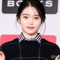 高石あかり、黒×金ツートンヘア姿披露「グラスハート」オフショットに「新鮮でかっこいい」「オーラが凄い」と反響 画像