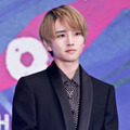板垣李光人、アニメ映画の主演声優に！笑顔の報告SHOTに反響「お写真可愛すぎ」「絶対見ます！」 画像
