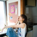 日向坂46小坂菜緒、ヘルシーな肌見せコーデで笑顔満開！さまざまなアクティビティで大はしゃぎ 画像