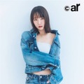 吉岡里帆、美しいデコルテ＆ほっそりお腹がチラリ！色っぽいデニムスタイルで魅せる 画像