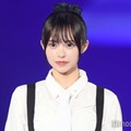 “AI疑惑”で話題・藤咲凪、新ヘアカラー披露「印象変わる」「サングラス新鮮」の声 画像