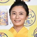 小島瑠璃子、子どもと室内遊び場満喫 タンクトップ姿の写真に「笑顔が素敵」「楽しそう」の声 画像