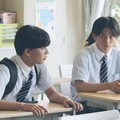 AmBitious真弓孟之、長編映画初出演で堂々の存在感 “先輩”なにわ男子・長尾謙杜との共演シーンも解禁【恋に至る病】 画像