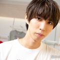 はじめしゃちょー、電撃婚の妻見つめるウェディングフォト公開「奥様絶対可愛い」「幸せ溢れてる」と反響 画像