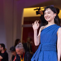 『果てしなきスカーレット』ヴェネチア国際映画祭レッドカーペット