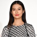 恒松祐里、ほっそり二の腕際立つ全身ピンクコーデ披露 USJ満喫ショットに「ピーチ姫みたい」「キュート」の声 画像