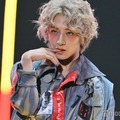 MAZZEL・NAOYA、派手メイク×金髪パーマが別人級 指噛む仕草で異彩オーラ放つ【TGC2025A/W】 画像