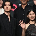 山崎賢人＆土屋太鳳ら「今際の国のアリス」キャスト12人が聖地・渋谷降臨 近距離ファンサに黄色い歓声 画像