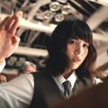 のん主演「MISS KING / ミス・キング」怒とうの“反撃編”開幕 龍也（森愁斗）＆由奈（鳴海唯）の大胆ハグシーンに「激メロすぎ」と反響 画像