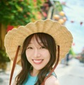 須田亜香里、2026年カレンダー決定 水着姿・部屋着姿…夏のベトナムロケで魅せる「人生最大に腹筋が消滅している」 画像
