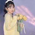 乃木坂46一ノ瀬美空、投げキッス＆笑顔に熱視線 ポニーテール×ブーケでオーラ際立つ【ガルアワ2025AW】