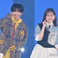 “おもちポーズ”を決める長尾謙杜、山田杏奈（C）モデルプレス