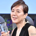 桃井かおり「庭で鮭定食」自然光で楽しむ食事が話題「おしゃれ」「LAで和定食最高」 画像
