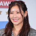 西野未姫「3回目の結婚記念日」夫・山本圭壱＆1歳長女との家族ショット公開「まさにいい夫婦」「3人とも笑顔が似てる」と反響 画像