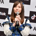 松井珠理奈、両サイドカットアウトで美ボディ際立つ「斬新なデザイン」「着こなせるのすごい」 画像