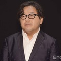 秋元康氏の近影が話題「髪型変わって一瞬誰かと」「いつまでも若々しい」AKB48 OG集結ショットに驚きの声 画像