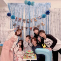 辻希美、家族7人でパシャリ！三男の7歳バースデーを盛大に祝福「仲良しのお友達を呼んで誕生日会」 画像
