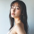高崎かなみ、横乳＆美ウエストのぞく 美ボディ大胆放出 画像