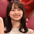 影山優佳、人気女優からもらった手編みシュシュ披露「私のモチーフカラーである赤を基調としたもの」 画像