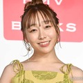 須田亜香里、ミニボトム衣装で美脚スラリ「スタイル神」「脚長い」の声 画像