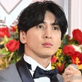 WEST.藤井流星、左手薬指に“指輪”新郎姿で登場 理想の結婚式明かす「妹の結婚式に行きまして」【ぜんぶ、あなたのためだから】 画像