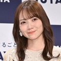 乃木坂46田村真佑、タイトミニワンピから素足全開「女神級の美しさ」「圧巻のスタイル」の声 画像