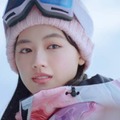 上坂樹里「JR SKISKI」新CMでスキーに挑戦！学生たちのキラキラな“青い冬”を描く 画像