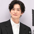 岡田将生、約20年前の出来事を懺悔 染谷将太と初共演の学園ドラマ撮影で「明らかに隣のスタジオの方が…」【田鎖ブラザーズ】 画像