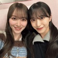 守屋麗奈、村井優（撮影／守屋麗奈）「櫻坂46写真集 櫻撮（さくさつ）VOL.01」（提供写真）