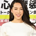 矢沢心、シースルースカートからスラリ美脚「憧れのスタイル」「さすがの着こなし」の声 画像