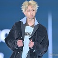 「今日好き」MON7A（もんた）差し色おしゃれなコーデでオーラ放つ「クールでかっこいい」「憧れる」と絶賛の声【TGC2026 S/S】 画像
