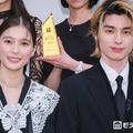「モデルプレスベストドラマアワード」授賞式に登壇した芳根京子、本田響矢（C）モデルプレス