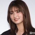 吉川愛、大胆ワンショルダースリットドレス姿に絶賛の声「大人の色気」「ドキッとした」 画像